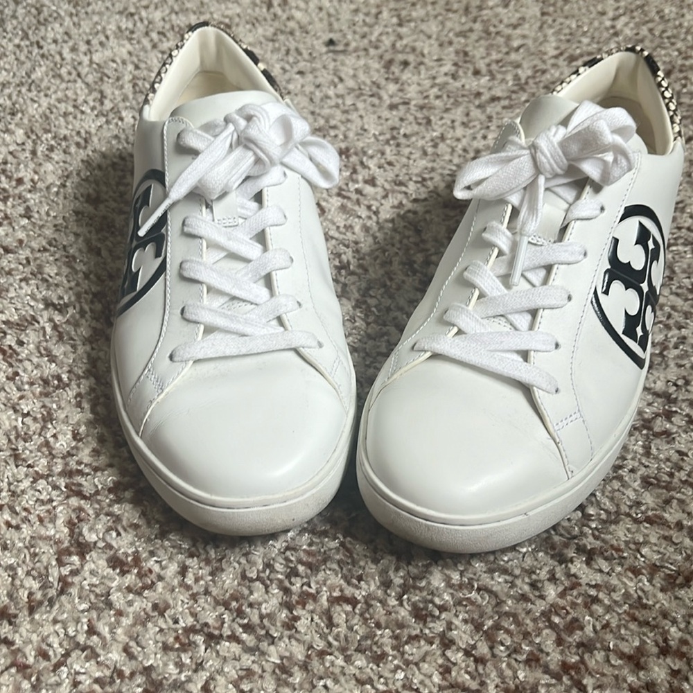 Tory Burch Leigh t logo sneakers size 11